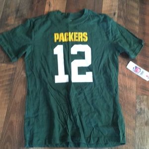 Boys NWT Green Bay Packers Aaron Rogers T shirt